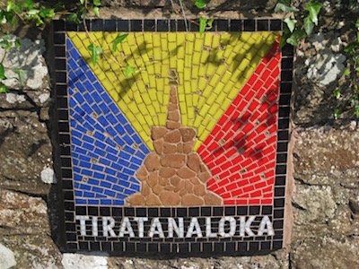 Tiratanaloka Sign